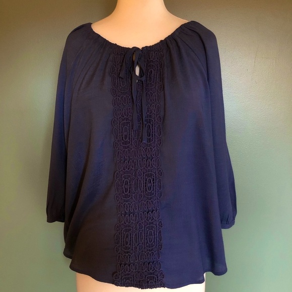 Spence Tops - 🌎 EUC! BOHO BLUE EMBROIDERED TOP